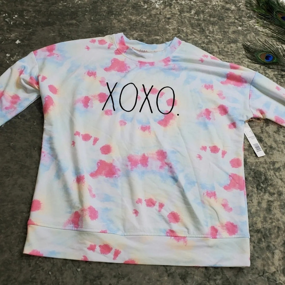 Rae Dunn XOXO Sweatshirt - Picture 2 of 6